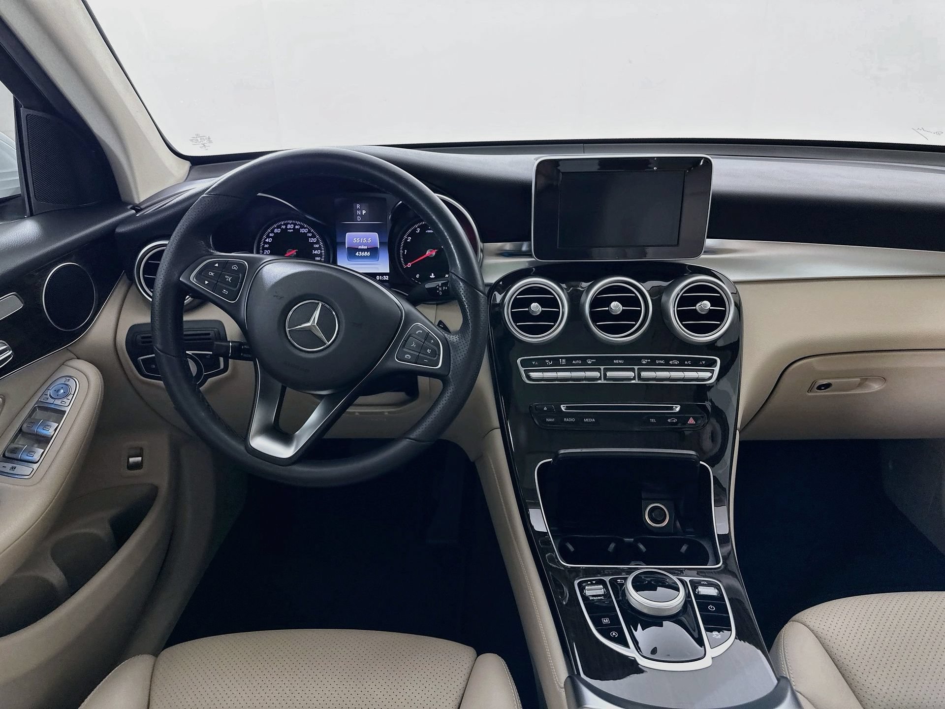Used 2019 Mercedes-Benz GLC 300 image 24