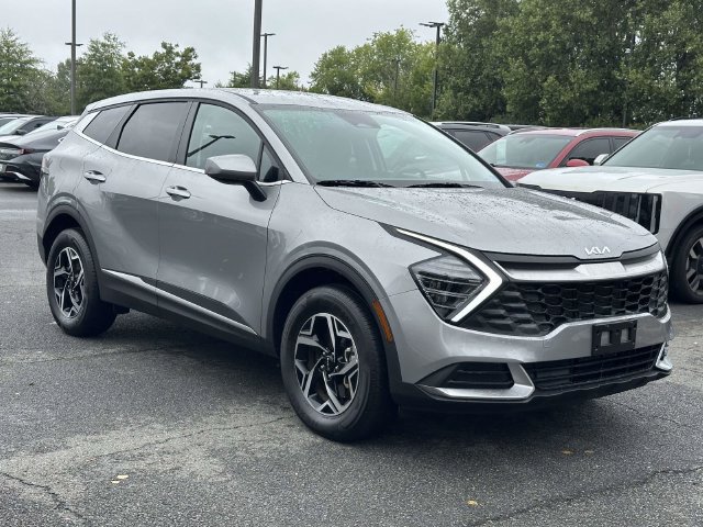 Used 2025 Kia Sportage LX