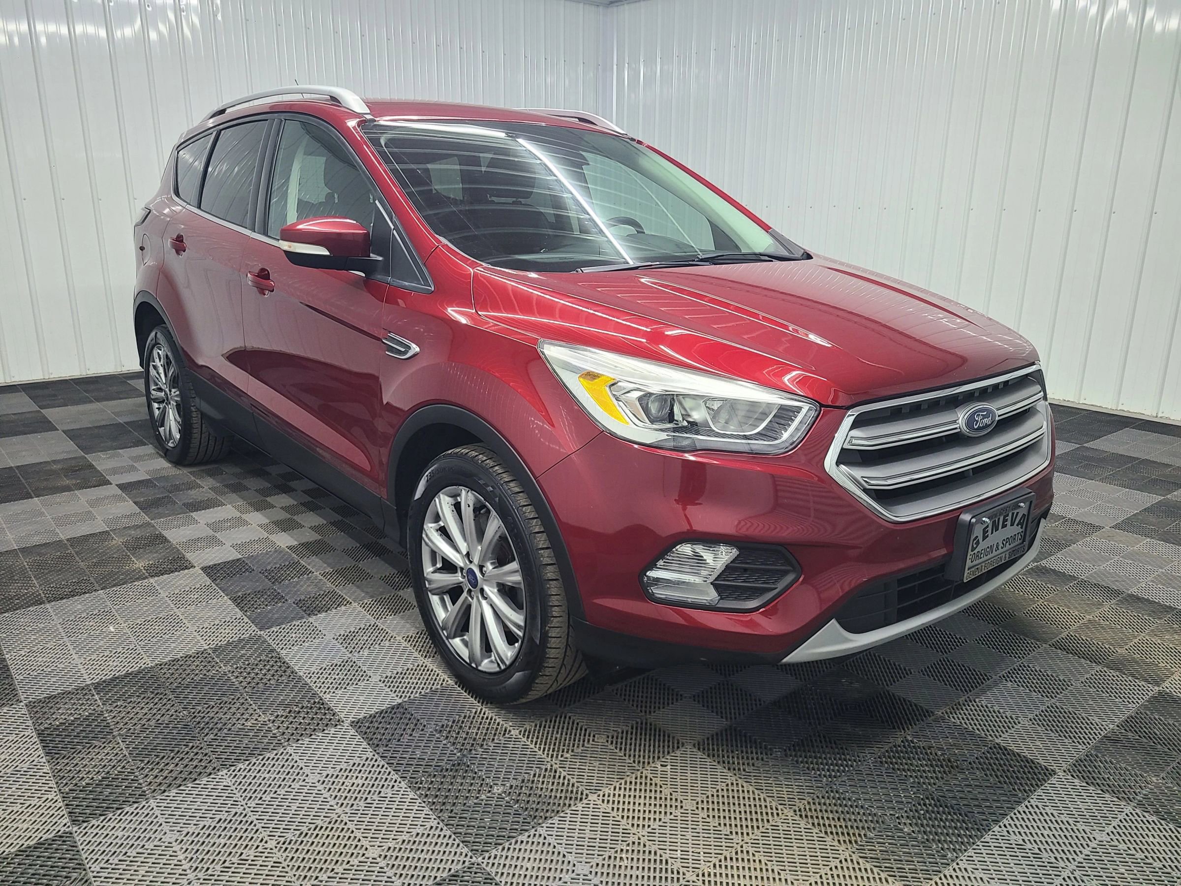 Used 2017 Ford Escape Titanium AWD/4WD image 4
