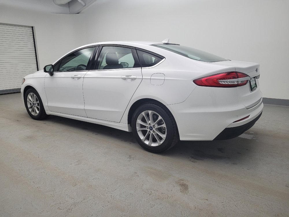 Used 2020 Ford Fusion SE image 3