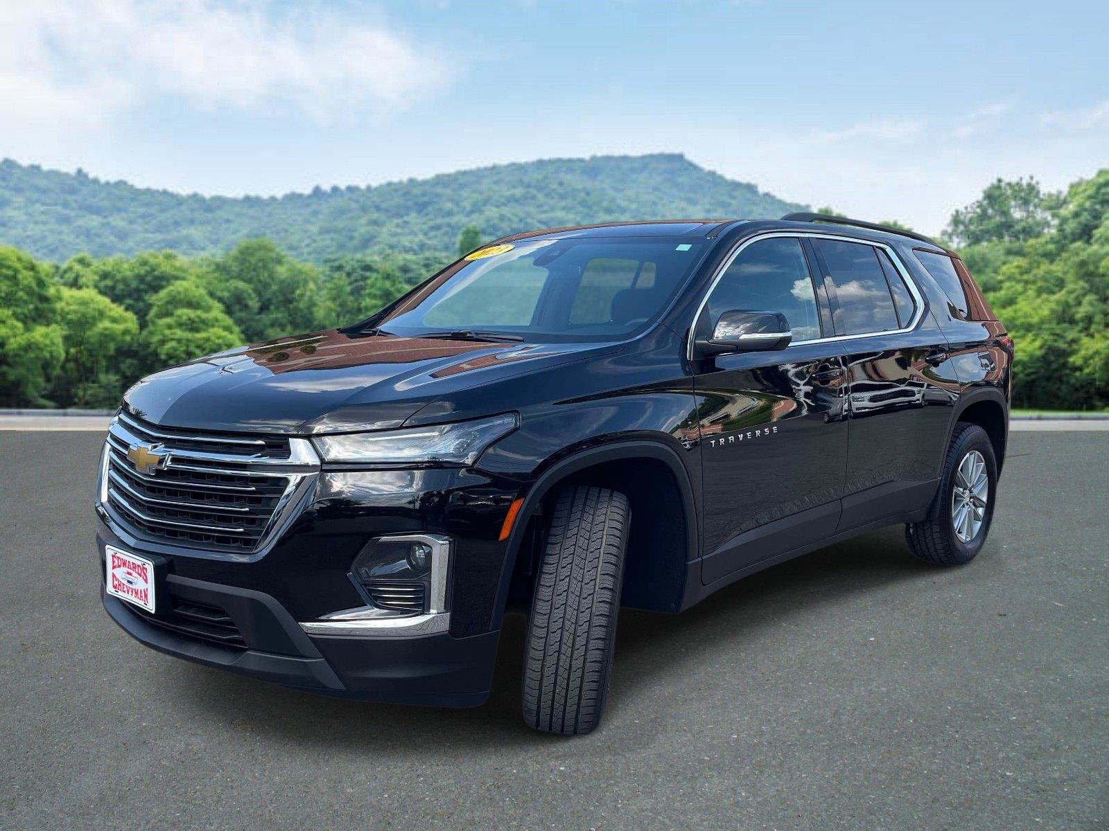 Used 2023 Chevrolet Traverse LT FWD image 24