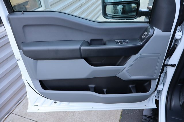 New 2026 Ford F250 XL w/ XL Chrome Package image 18