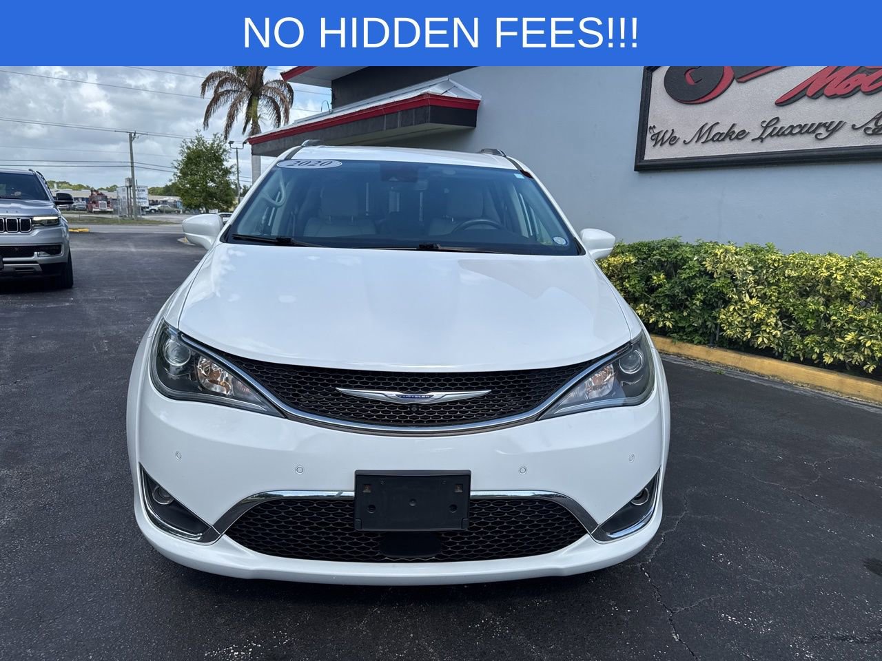 Used 2020 Chrysler Pacifica Touring-L w/ Advanced Safetytec Group FWD image 3