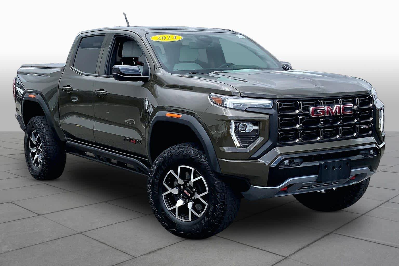 Used 2024 GMC Canyon AT4X AWD/4WD image 3
