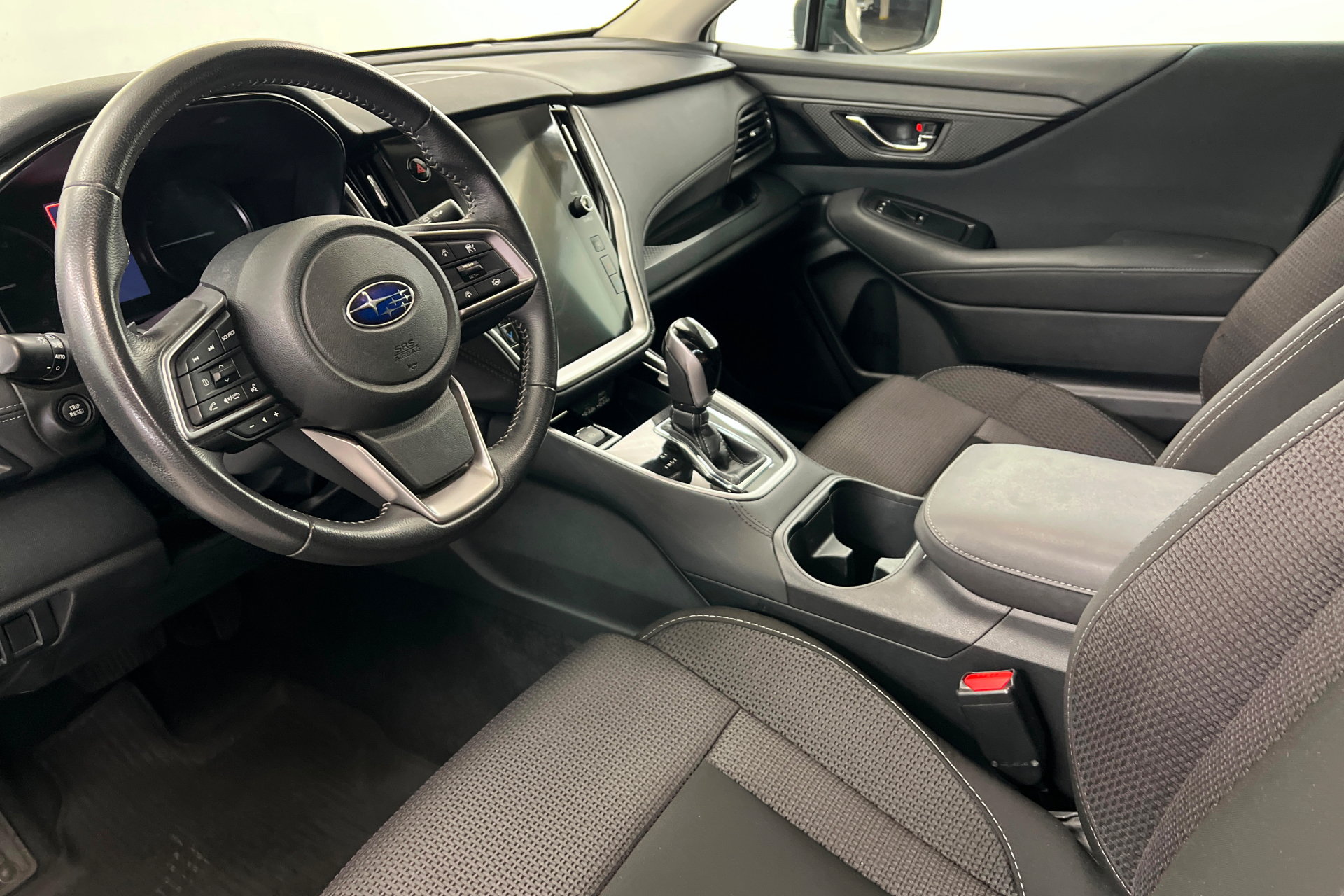 Used 2025 Subaru Outback Premium AWD/4WD image 16