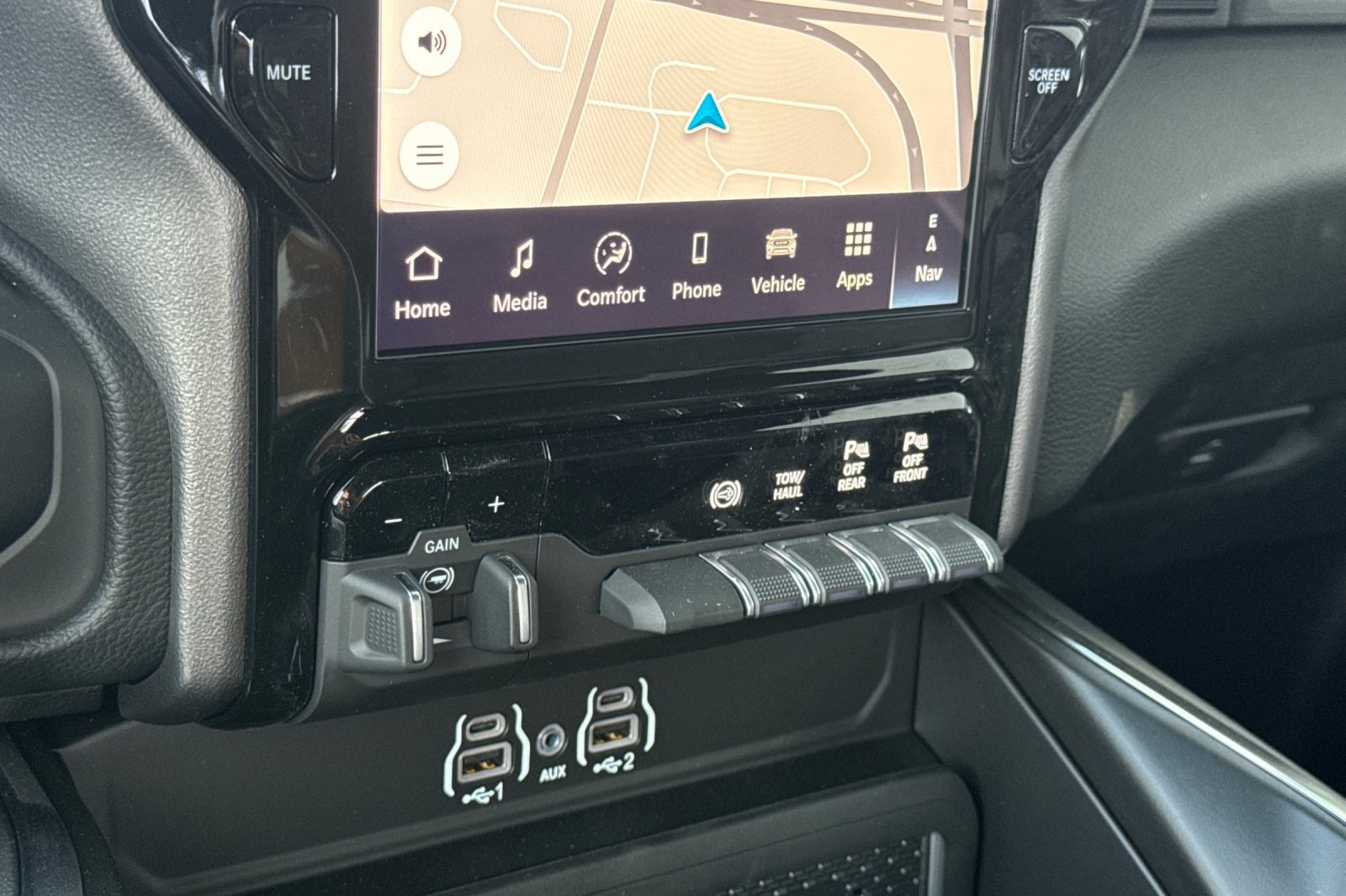 New 2026 RAM 3500 Laramie w/ Sport Appearance Package AWD/4WD image 19