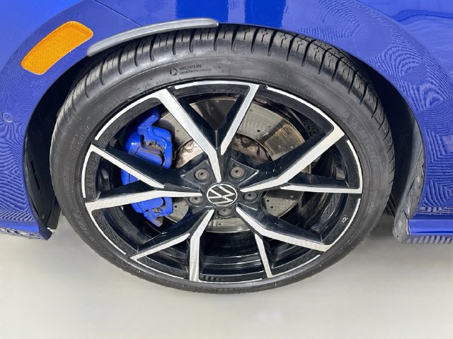 Used 2024 Volkswagen Golf R AWD/4WD image 30