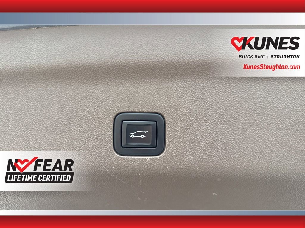 Used 2021 GMC Yukon Denali w/ Denali Premium Package image 46