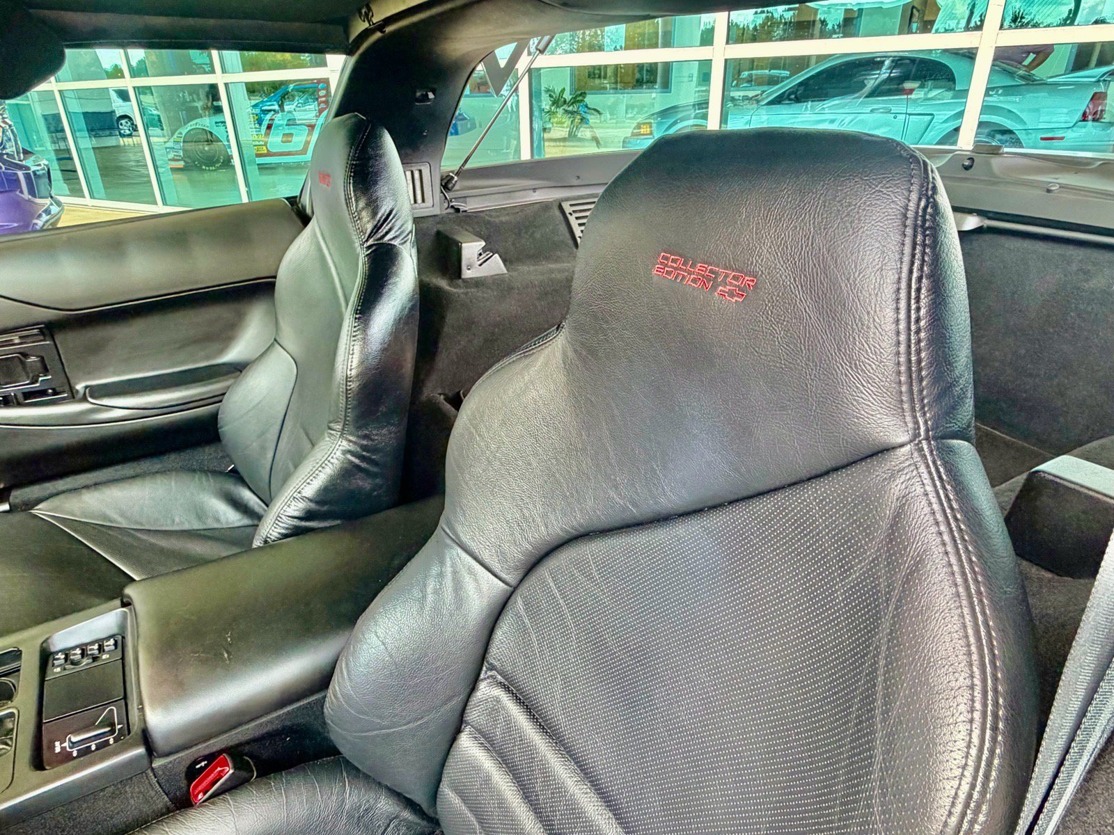 Used 1996 Chevrolet Corvette Coupe RWD image 35