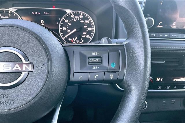 Used 2022 Nissan Rogue SV image 11