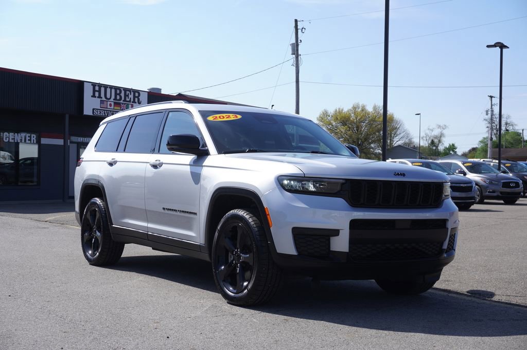 Used 2023 Jeep Grand Cherokee L Laredo AWD/4WD image 9