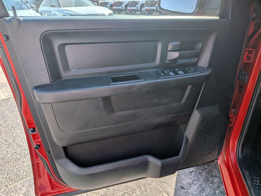 Used 2017 RAM 1500 Express w/ Express Value Package image 10