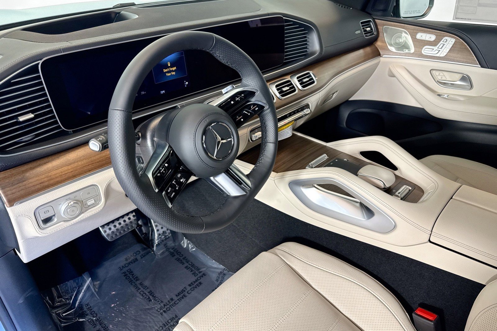 New 2026 Mercedes-Benz GLS 580 4MATIC image 9