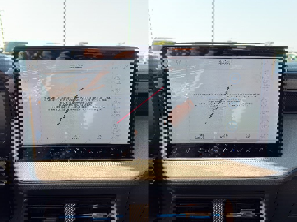 New 2025 Ford Maverick XLT w/ XLT Luxury Package image 14