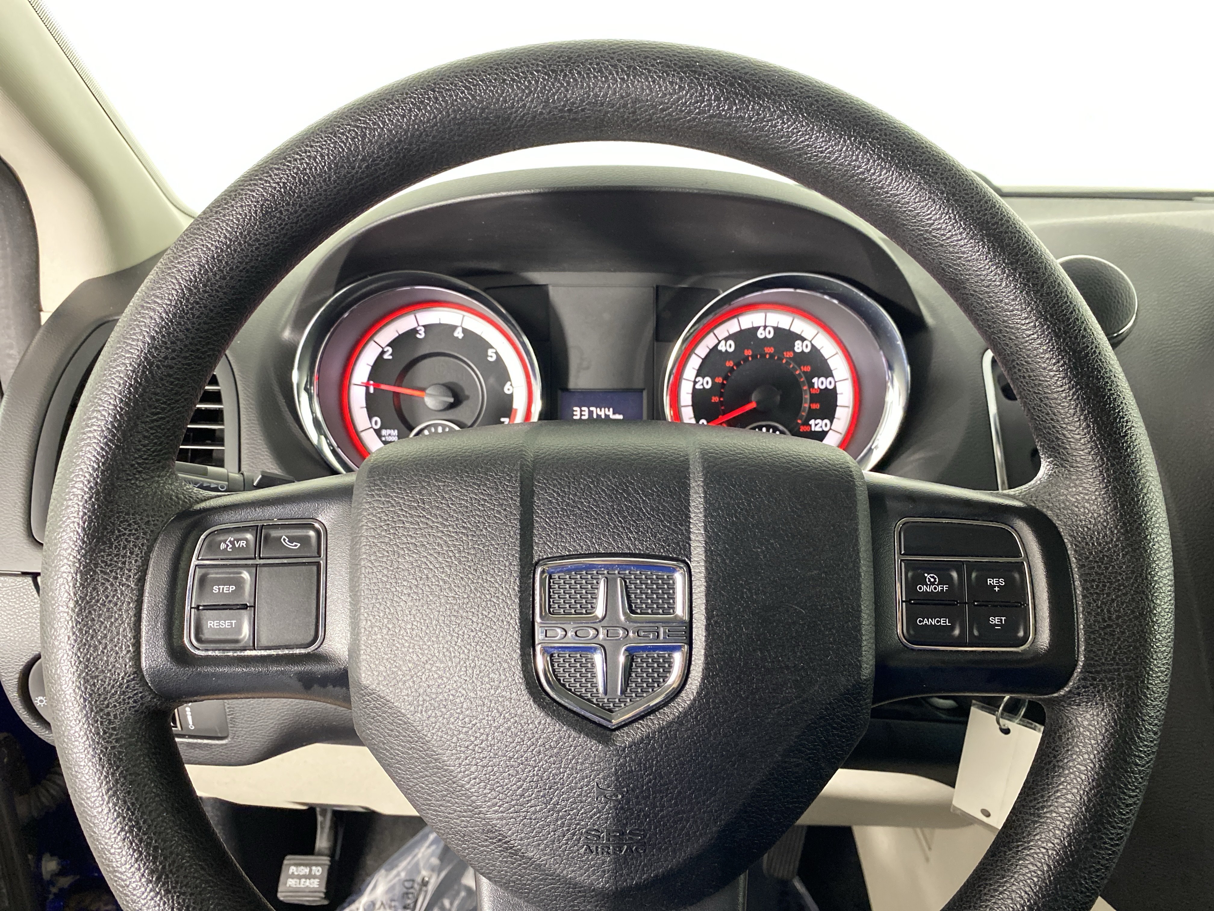 Used 2018 Dodge Grand Caravan SE w/ UConnect Hands-Free Group FWD image 18