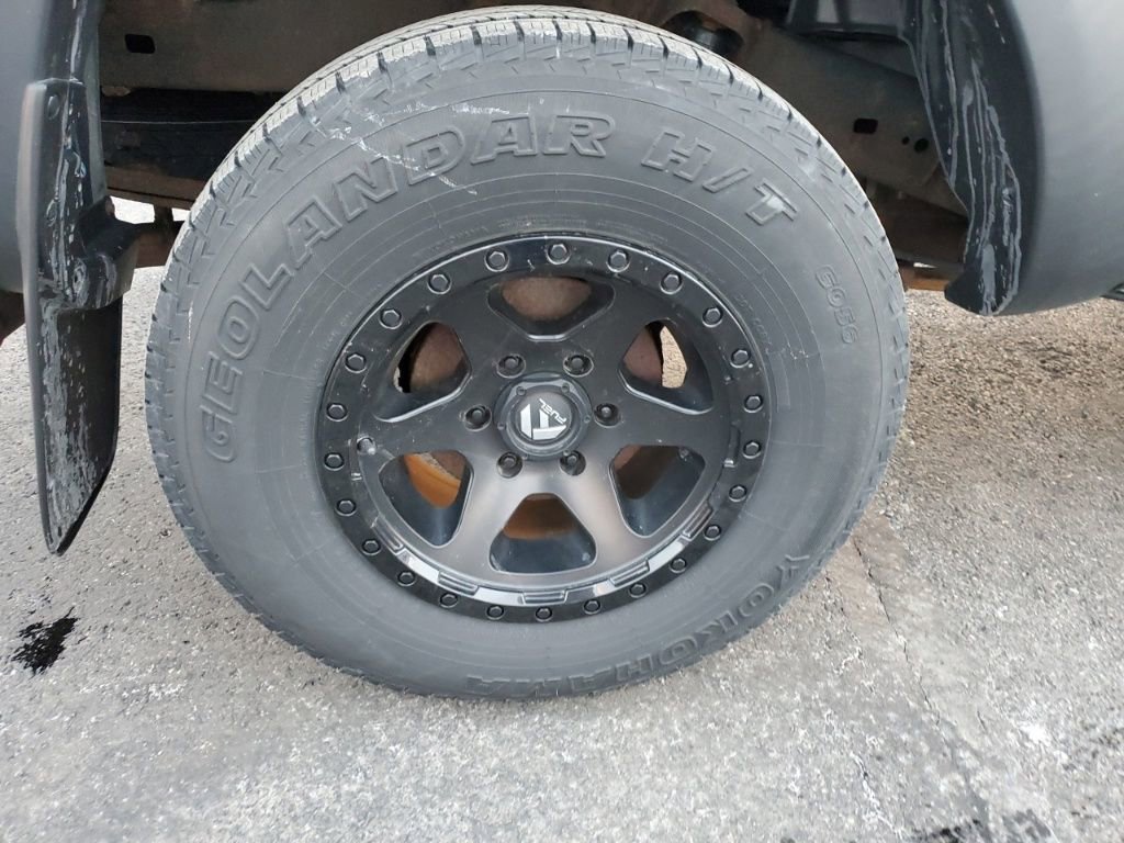 Used 2013 Toyota Tacoma 4x4 Regular Cab image 11