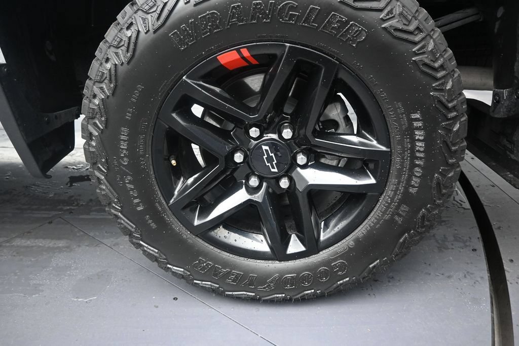 Used 2024 Chevrolet Silverado 1500 LT Trail Boss AWD/4WD image 10