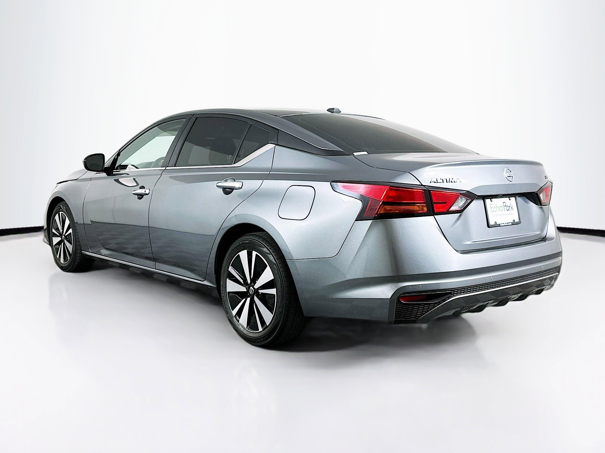 Used 2021 Nissan Altima 2.5 SV image 5