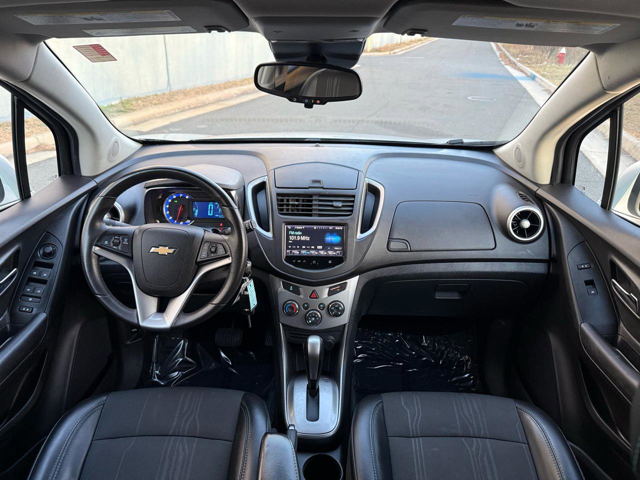 Used 2016 Chevrolet Trax LT w/ LT Convenience Package image 25