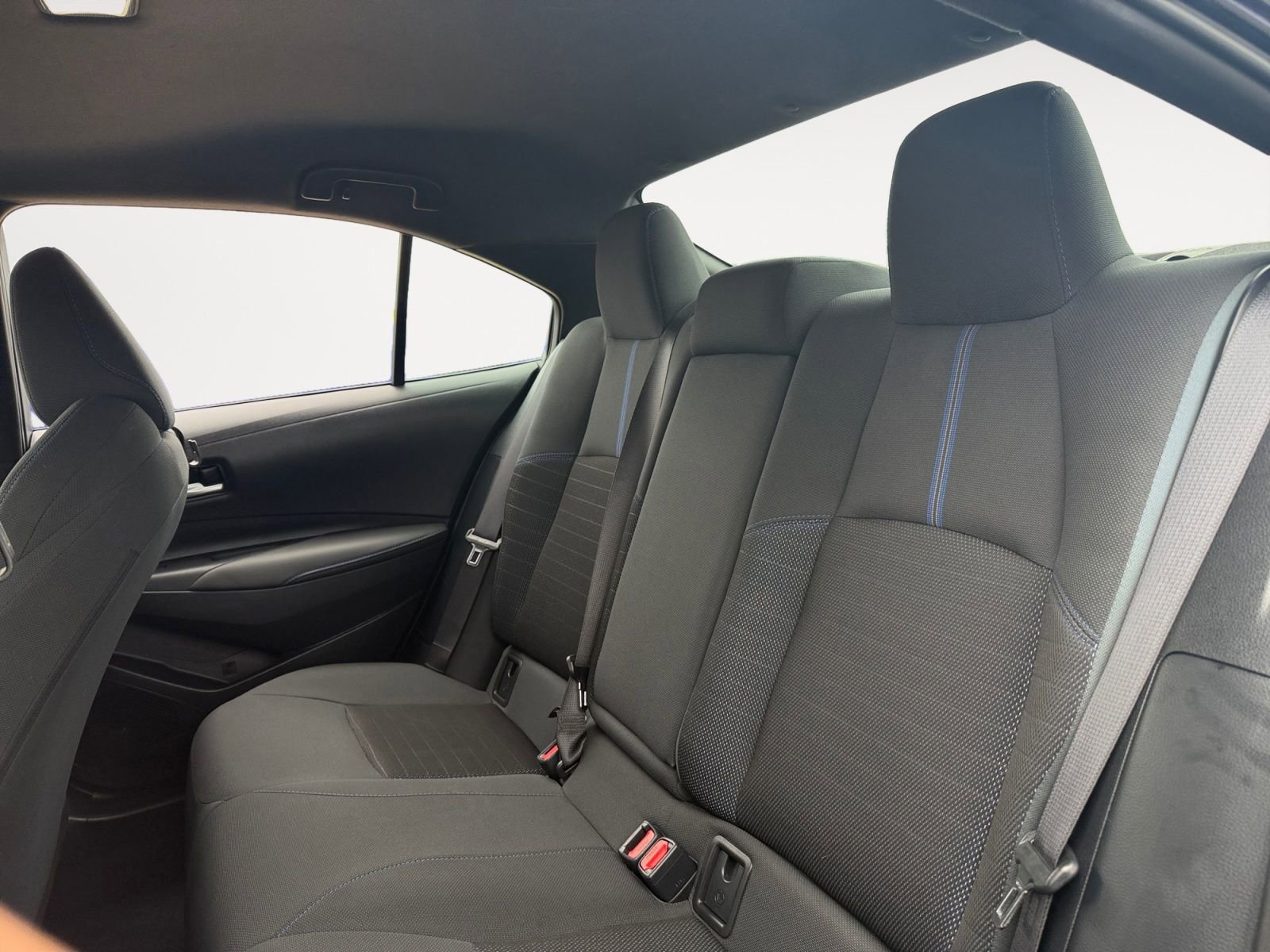 Certified 2022 Toyota Corolla SE w/ Carpet Mat Package (TMS) FWD image 13