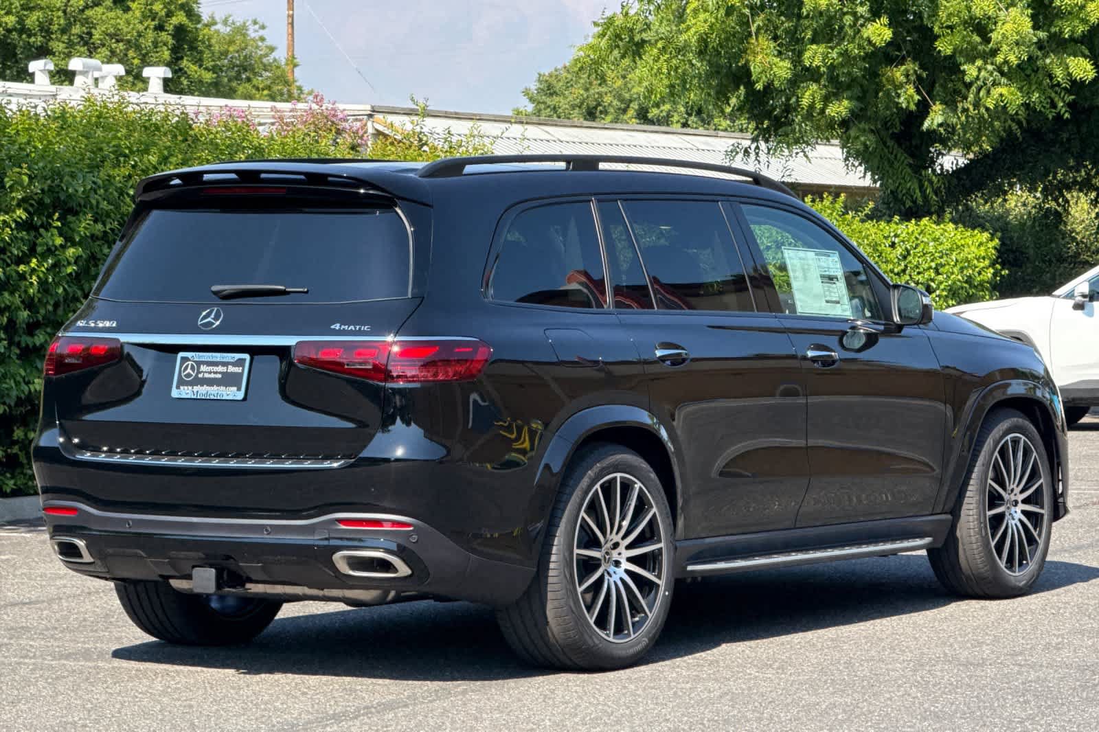 New 2026 Mercedes-Benz GLS 580 4MATIC image 3