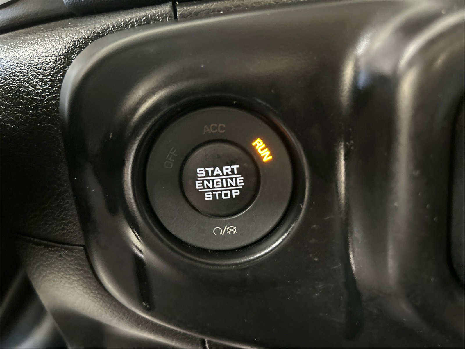 Used 2022 Jeep Gladiator Overland w/ Popular Equipment Package image 27