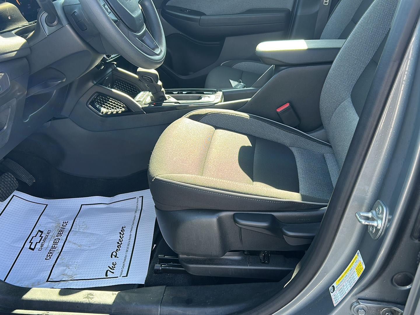 Used 2025 Chevrolet TrailBlazer LT FWD image 23