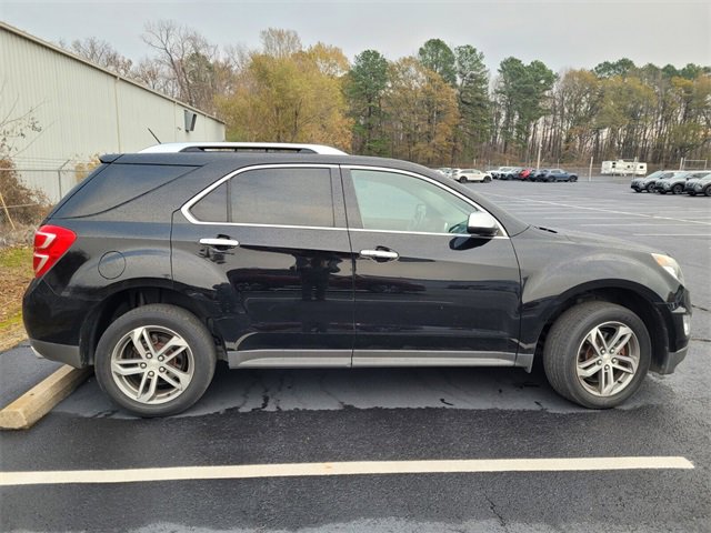 Used 2017 Chevrolet Equinox Premier w/ Enhanced Convenience Package image 2