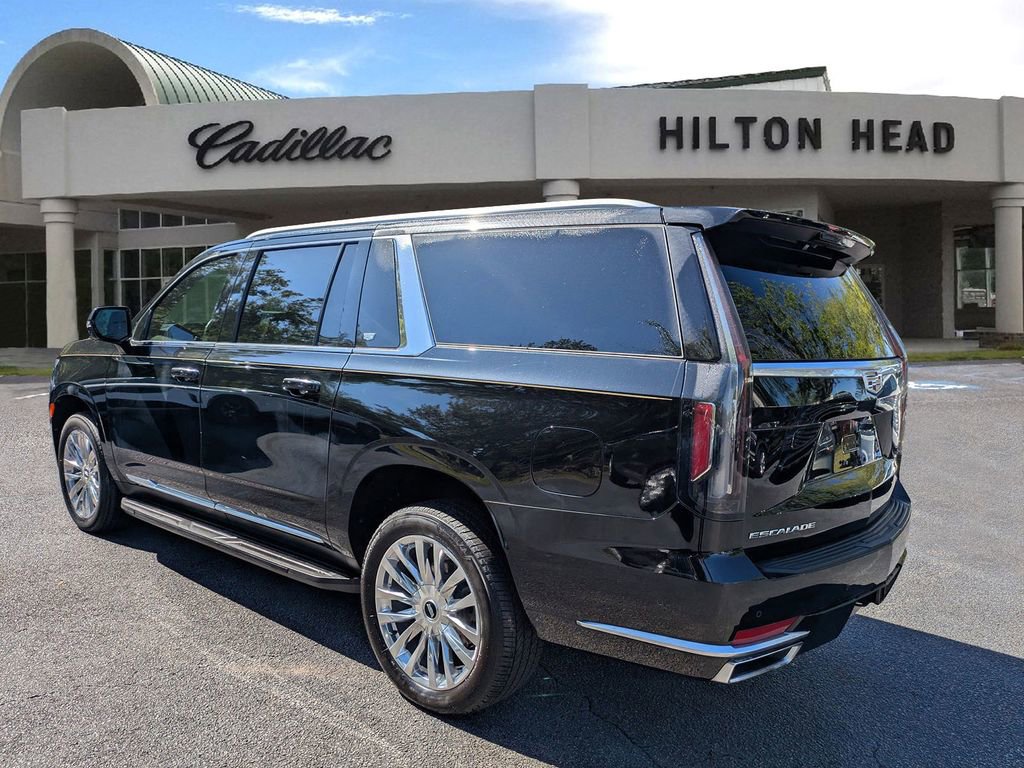 Used 2021 Cadillac Escalade ESV Premium Luxury AWD/4WD image 4