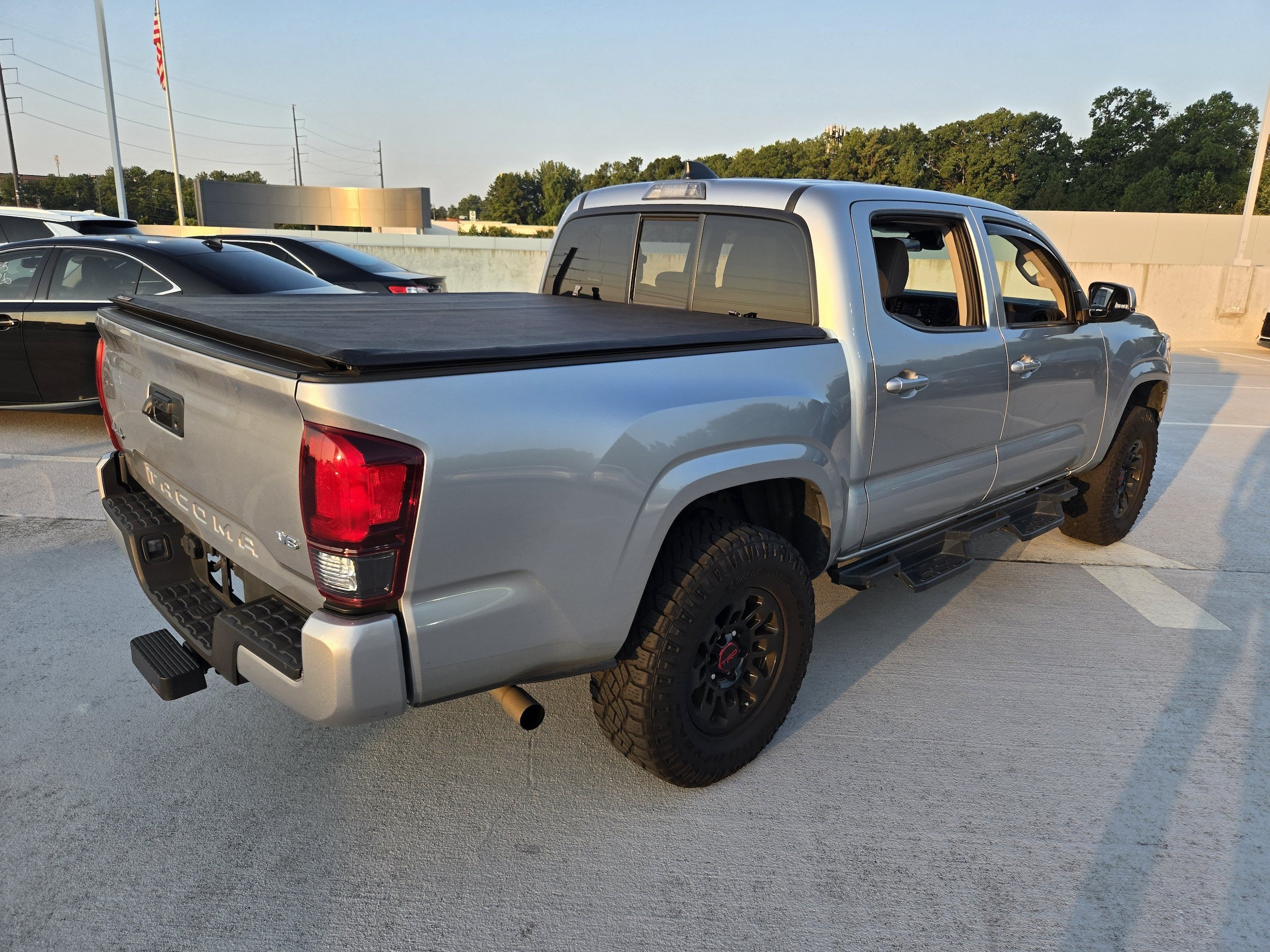 Used 2023 Toyota Tacoma SR AWD/4WD image 4