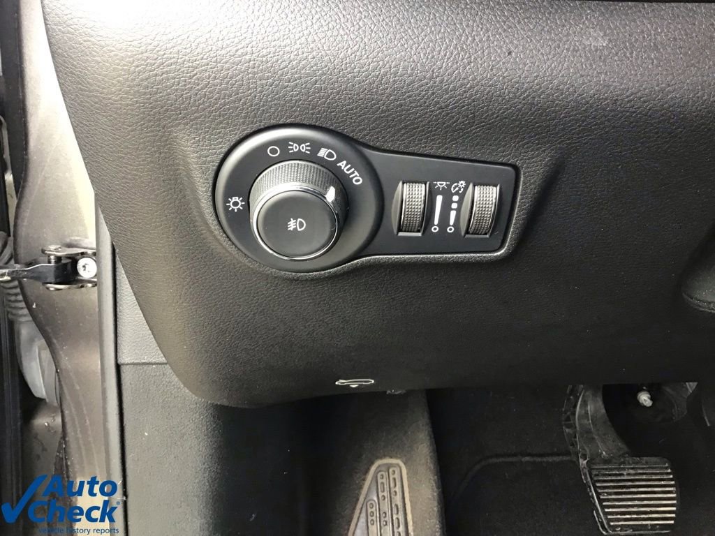 Used 2022 Jeep Compass Latitude image 37