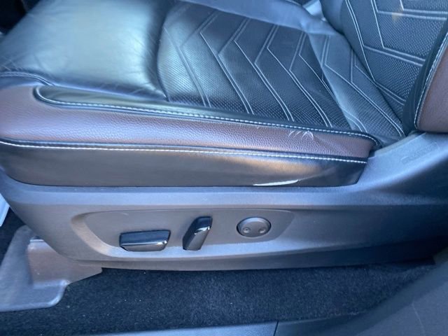 Used 2022 Nissan Pathfinder Platinum w/ Lighting Package (N92) image 23