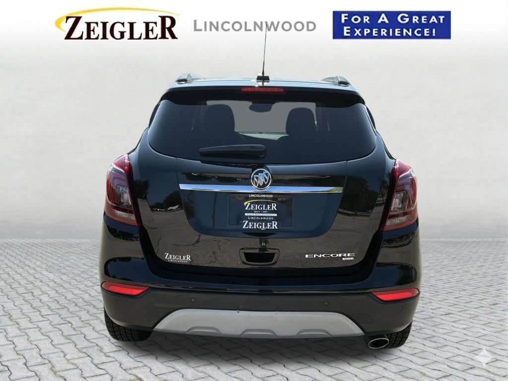 Used 2021 Buick Encore Preferred w/ Safety Package II AWD/4WD image 5
