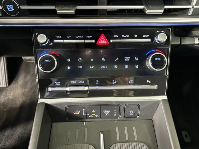 Used 2024 Hyundai Santa Fe Limited image 23