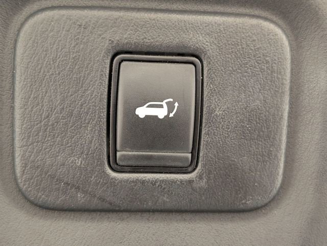 Used 2019 Nissan Pathfinder SL image 32