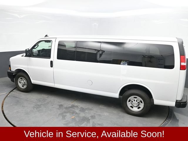 Used 2024 Chevrolet Express 3500 LS RWD image 28
