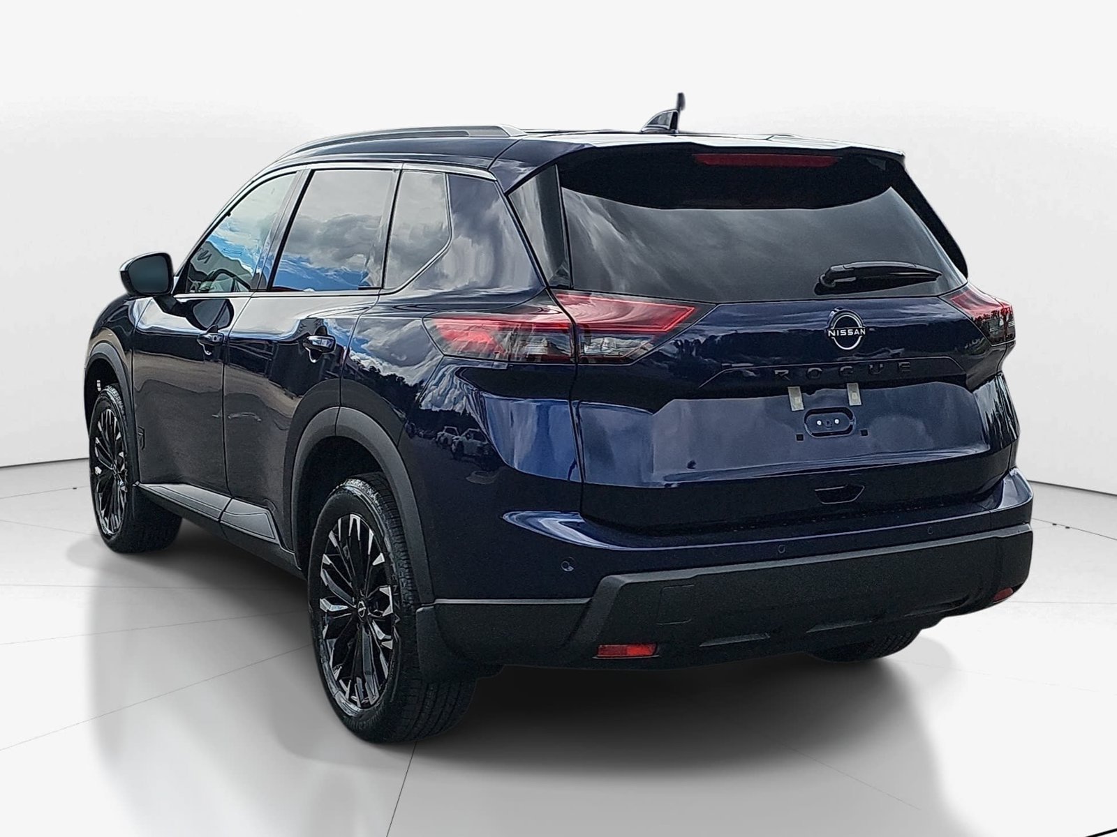 New 2027 Nissan Rogue Dark Armor FWD image 8