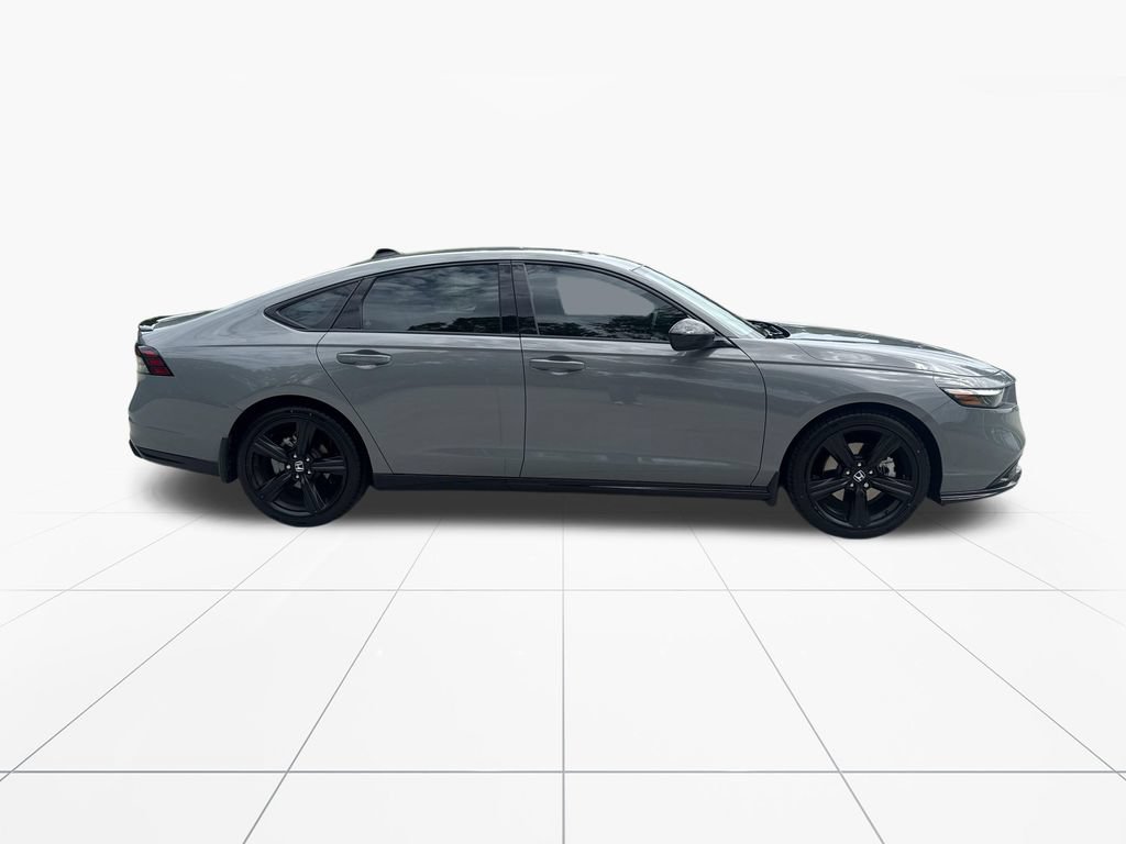 Used 2024 Honda Accord Sport image 9