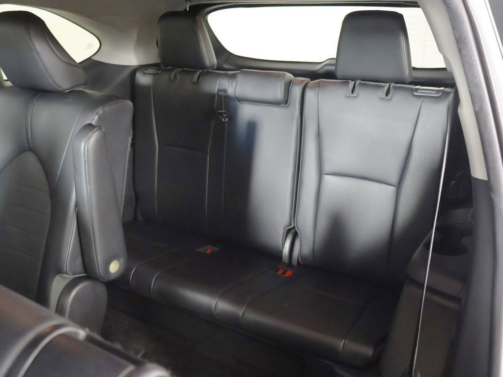 Used 2020 Toyota Highlander XLE image 36