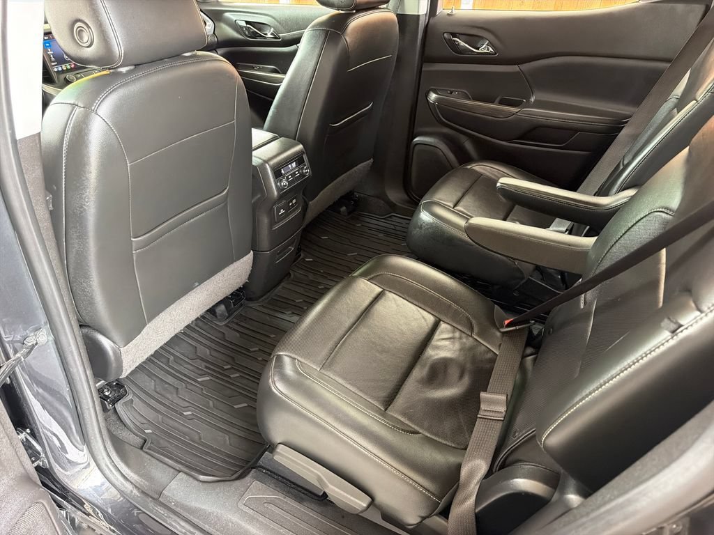 Used 2020 GMC Acadia SLT w/ Driver Alert Package II FWD image 30