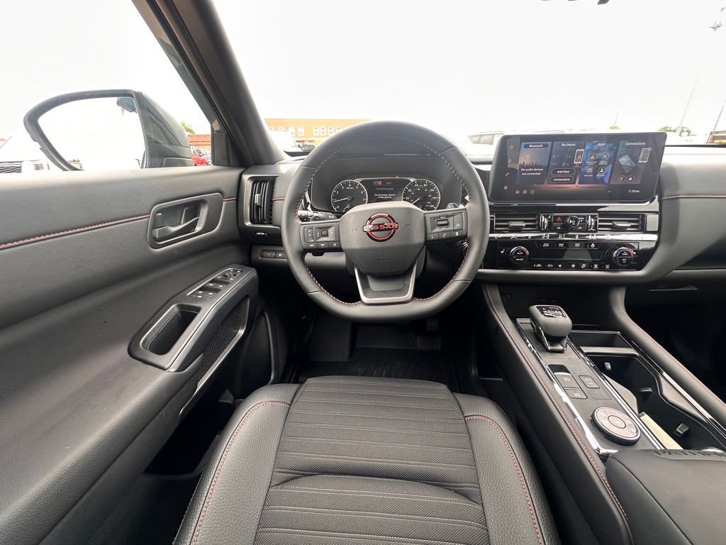 New 2026 Nissan Pathfinder Rock Creek w/ Rock Creek Premium Package AWD/4WD image 18