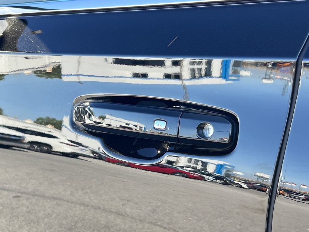 New 2026 Chevrolet Tahoe LS image 25