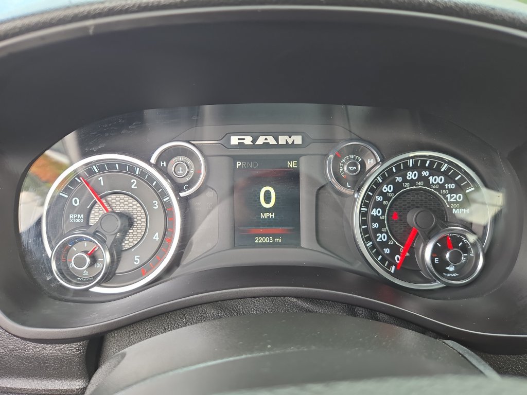 Used 2024 RAM 3500 Tradesman w/ Chrome Appearance Group AWD/4WD image 21