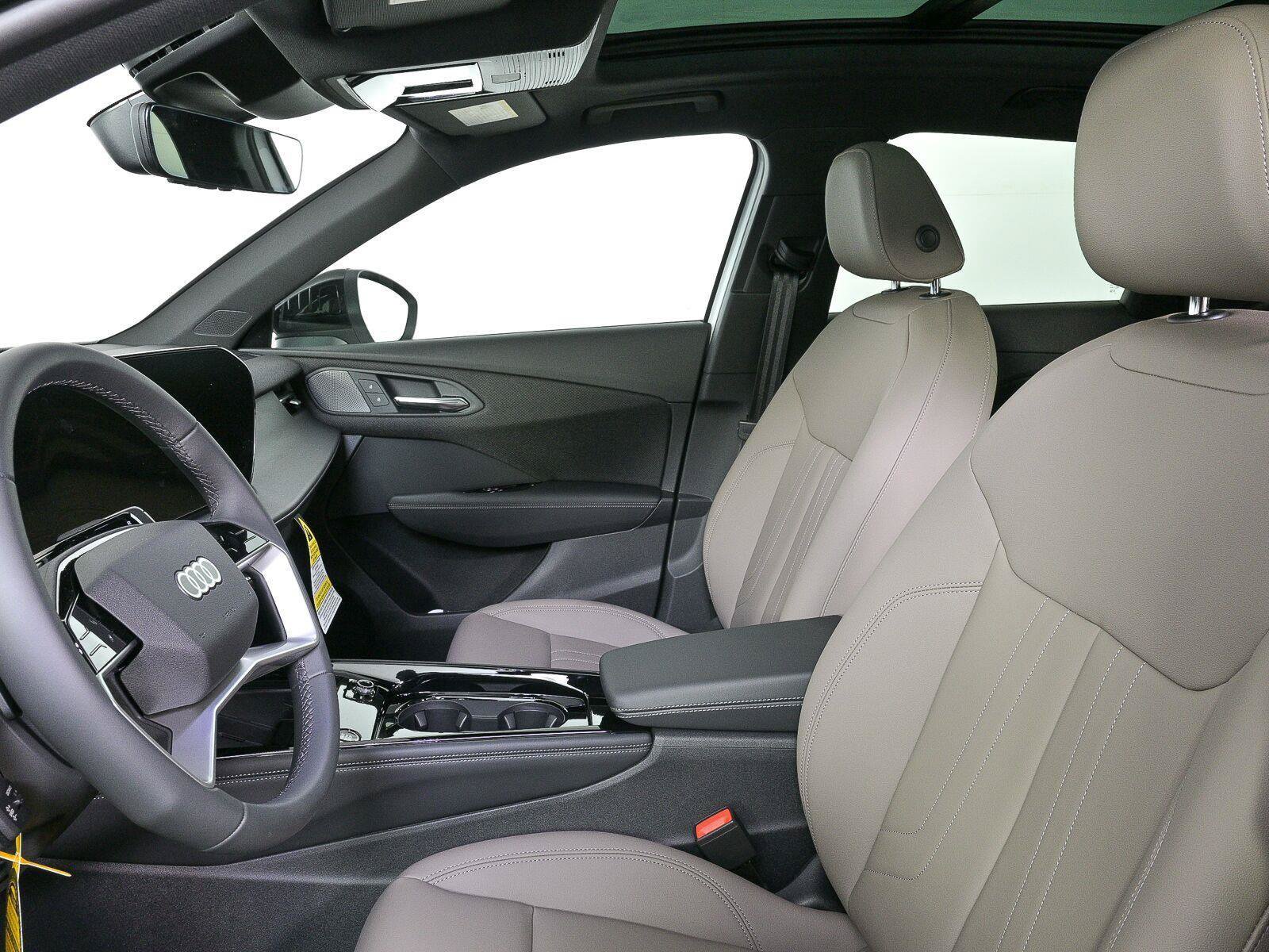 New 2026 Audi Q3 quattro 2.0T AWD/4WD image 17