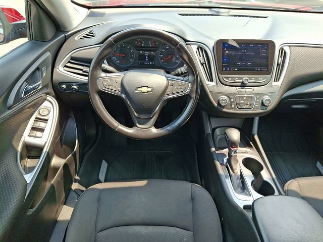 Used 2021 Chevrolet Malibu RS FWD image 11