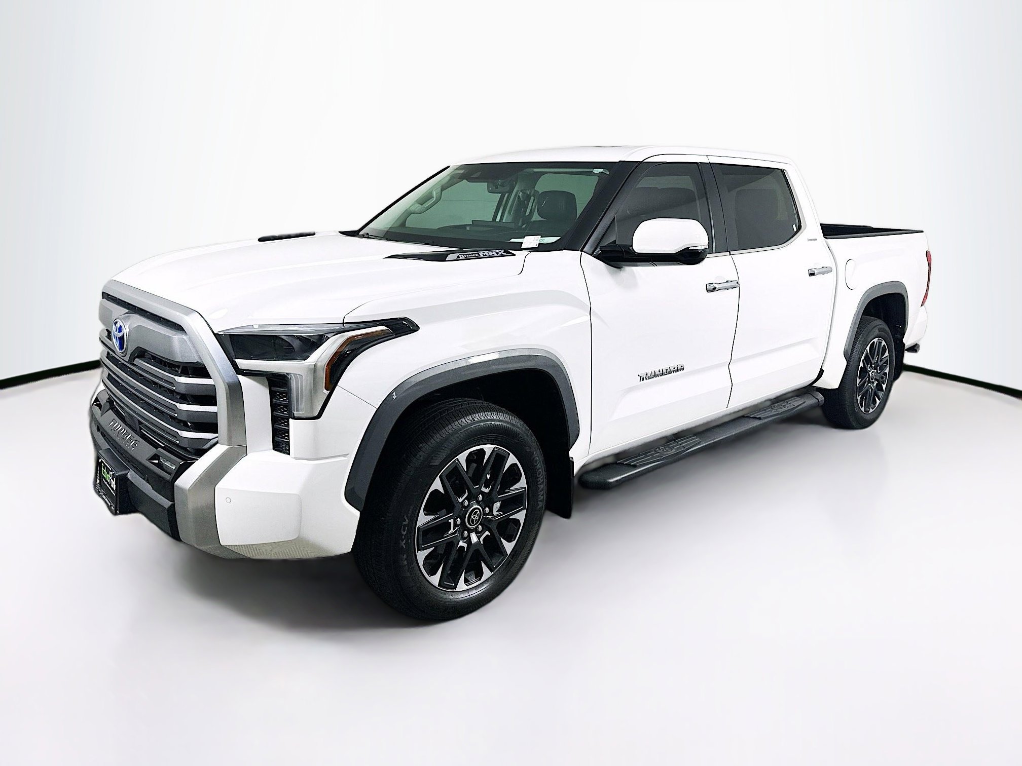 Used 2024 Toyota Tundra Limited w/ Power Package AWD/4WD image 3