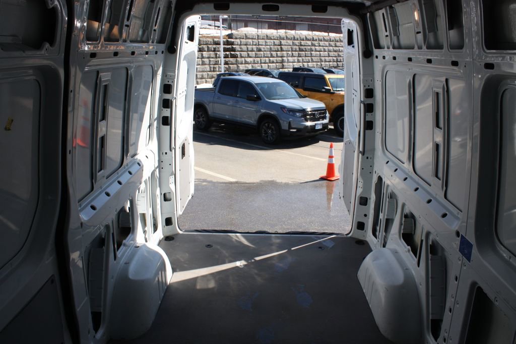 Used 2020 Mercedes-Benz Sprinter 144 Cargo image 10