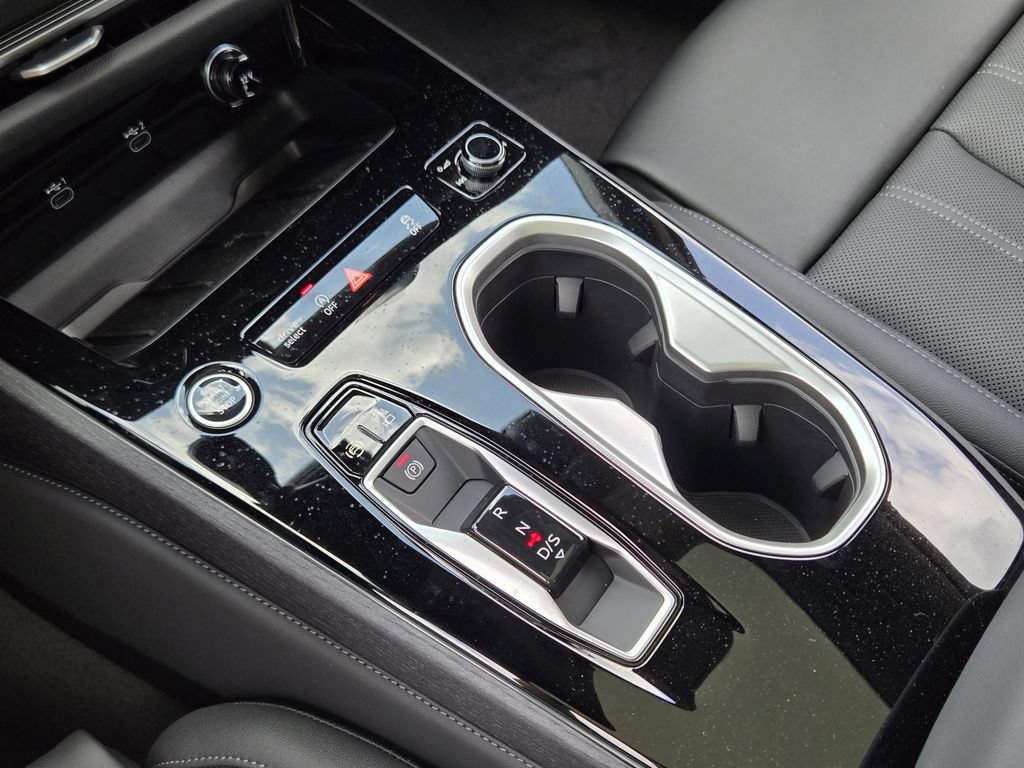 New 2026 Audi A6 Premium Plus AWD/4WD image 25