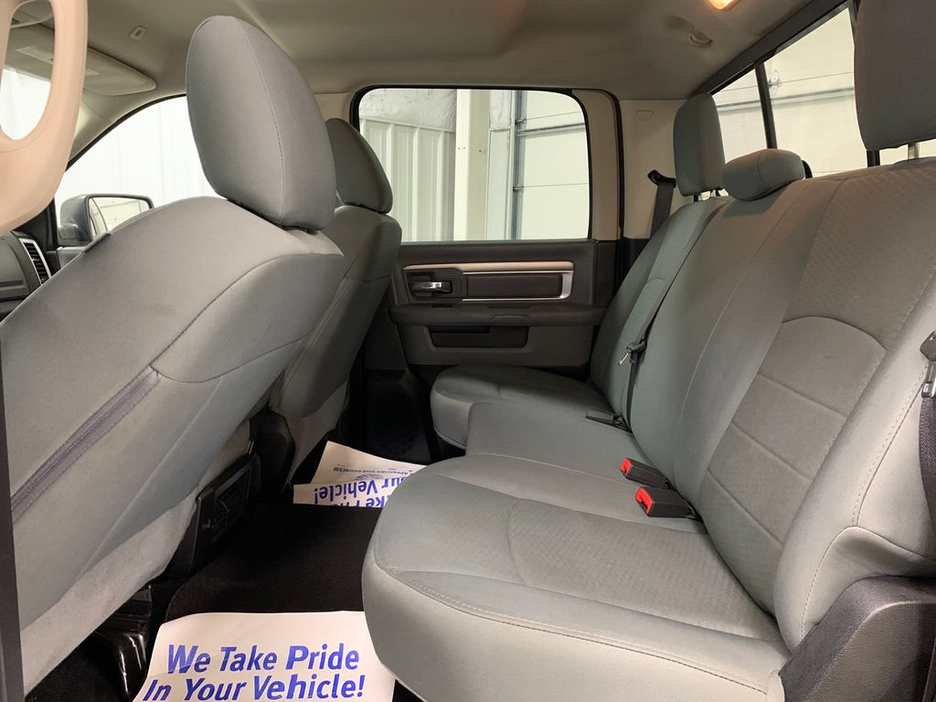 Used 2017 RAM 1500 Classic SLT AWD/4WD image 14