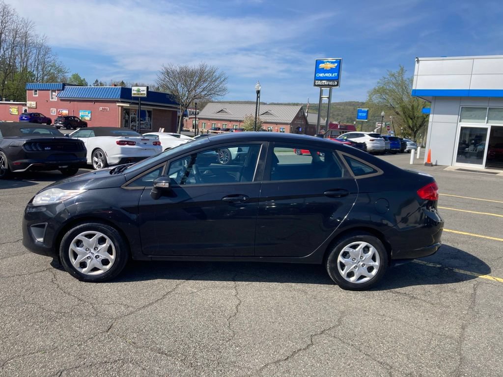 Used 2013 Ford Fiesta SE FWD image 21